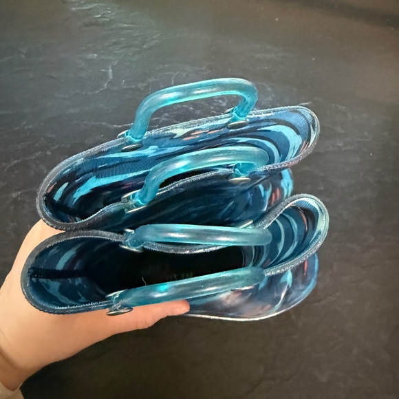 Western Chief Boys Kids Youth Sz 8 Light Up Rain Boots Shark Pattern bin - Picture 8 of 11